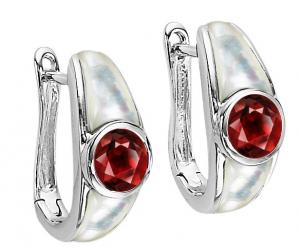 Garnet Earrings in Sterling Silver / FE1114